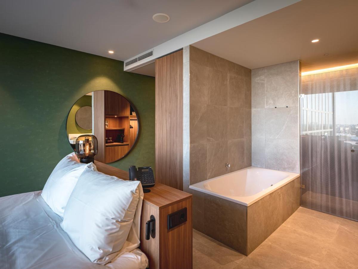 Van Der Valk Hotel Amsterdam Zuidas -Rai Extérieur photo